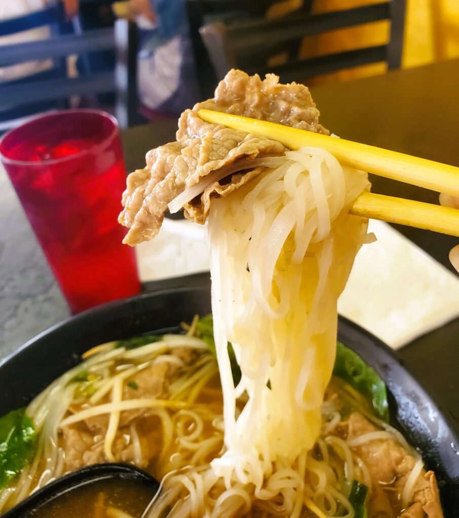 Close oup of the pho noodles and the steak